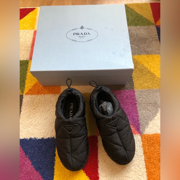 WMN PRADA NYLON SLIP ON - Picture 1 of 2